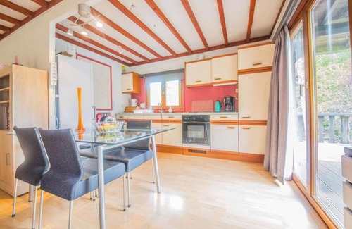 Ny Skihütte | Cosy cabin full of charm and simplicity