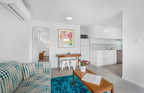 Lindisfarne Wohnung | Cosy Cottesloe - Mount Wellington View - Free Parking - Free WIFI