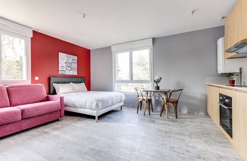 Aulnay-sous-Bois Wohnung | Cosy, fully-equipped studio near Paris and CDG