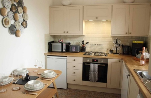 Little Hayfield Haus | Cosy home in New Mills, High Peak, great for walkers & dog friendly too!