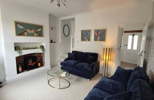 Little Hayfield Haus | Cosy home in New Mills, High Peak, great for walkers & dog friendly too!