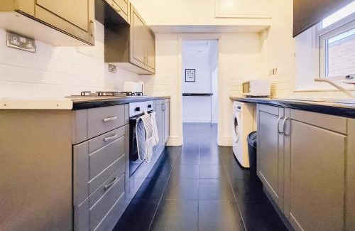 Seisdon Haus | ✪Cosy Home✪ Near NEC, BHX, Bullring & Solihull