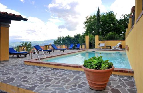 Gattaia Haus | Cosy House in Gattaia with Shared Pool