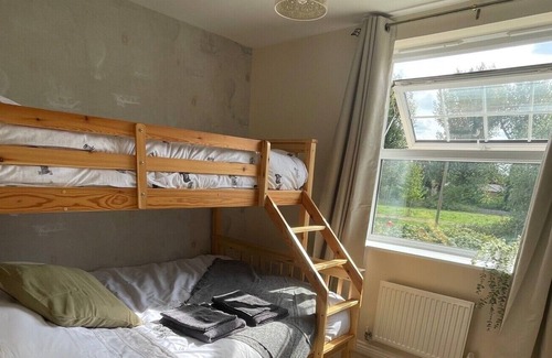 Ely Wohnung | Cosy modern apartment, with countryside views!