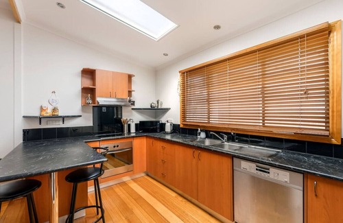Sandy Bay Wohnung | Cosy & Private Escape in the Bay