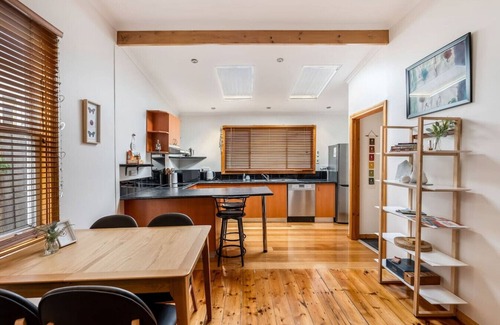 Sandy Bay Wohnung | Cosy & Private Escape in the Bay