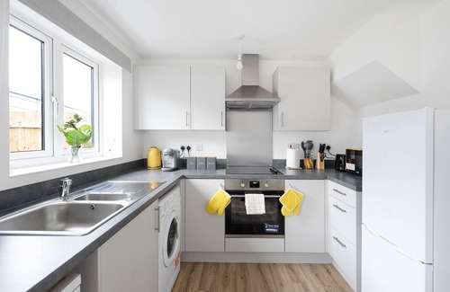 Severn Beach Haus | Cosy Three Bedroom House Bristol
