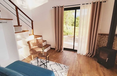 Lavelanet Hütte | Cosy Tiny House Éco Responsable + SPA Dans les Montagne des Pyrénées, Ariège
