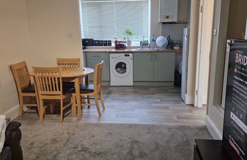 Thundersley Wohnung | Cosy whole apartment with a fully equipped work station.