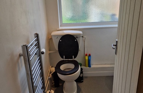 Thundersley Wohnung | Cosy whole apartment with a fully equipped work station.