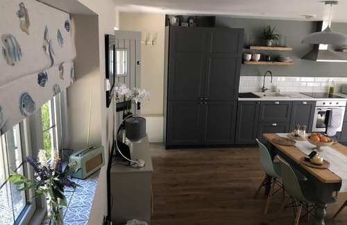 Painswick Hütte | Cotswold Lodge-Luxus-Cottage-Gartenblick-Ensuite mit Dusche