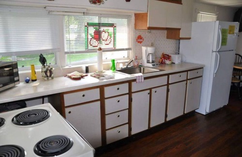 St. Michaels Hütte | Cottage #1 Lighthouse First Cottage down driveway