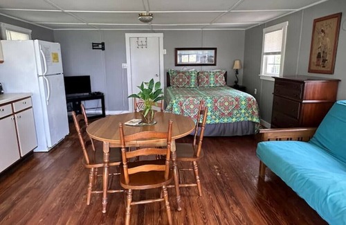 St. Michaels Hütte | Cottage #1 Lighthouse First Cottage down driveway