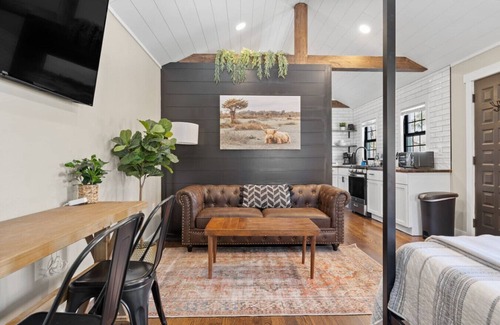 Spearfish Haus | Cottage 10-Modern Farmhouse