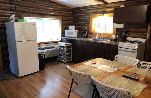 Mayfield Kabine | Kabine 2 im Lake Cabin Resort