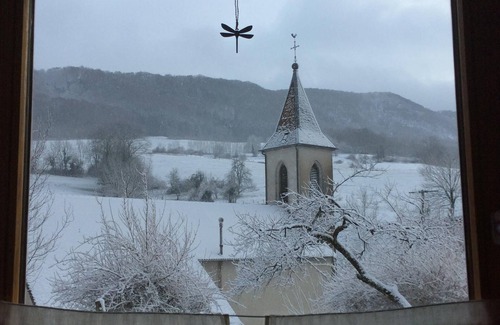 Ivrey Wohnung | Cottage Charakter in einem ruhigen Dorf an den Hängen des Monte Poupet