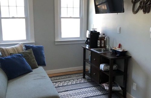 Berrien Springs Hütte | Cottage close to wineries