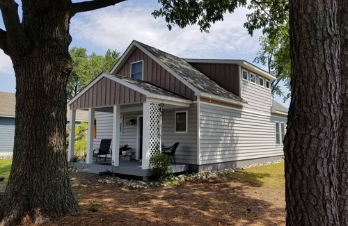 St. Michaels Hütte | Cottage Innenstadt in einer ruhigen Straße