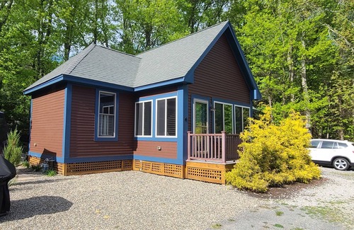Summer Village Hütte | Cottage in Summer Resort just 45 minutes to Boston