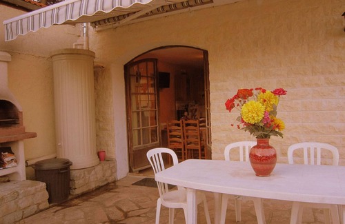 Brou-sur-Chantereine Hütte | Hütte in Vaires-sur-Marne nahe Wald und See