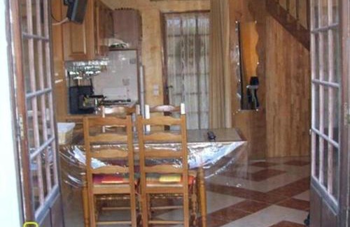Brou-sur-Chantereine Haus | Cottage in Vaires-sur-Marne near Forest & Lake