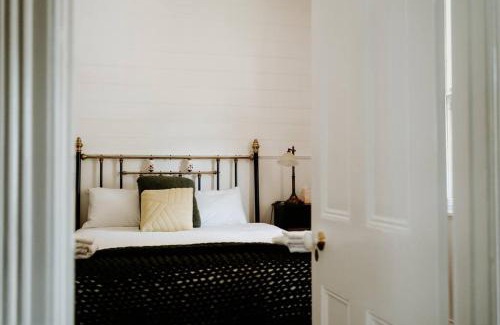 Wangaratta Haus | Cottage on Gray - Wangaratta