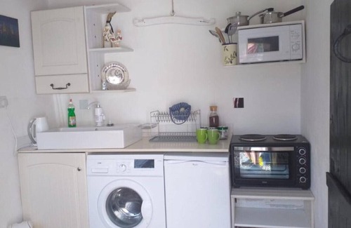 Popovo Hütte | Cottage with working petting farm ideal peaceful retreat.