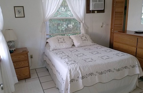 West End Hütte | Cottage within the 'GOLDEN MILE'. Fabulous, sandy beach & always great swimming