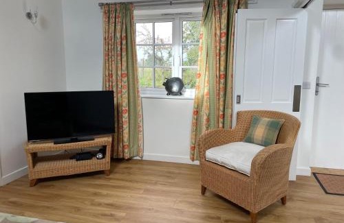 Wareham Haus | Cottages at Woodlands, Grooms Cottage