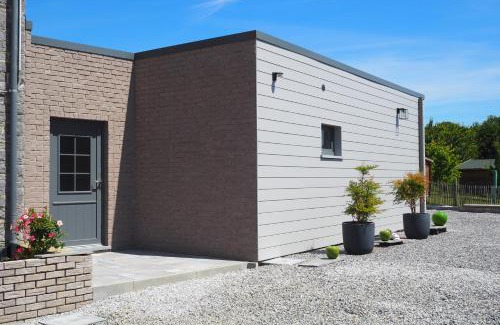 Anhee Haus | Couette et fourchette-Gite-Jacuzzi et jardin à Maredsous