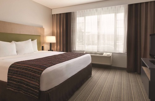 Grand Rapids Hotel | Country Inn & Suites by Radisson, Grand Rapids, MN