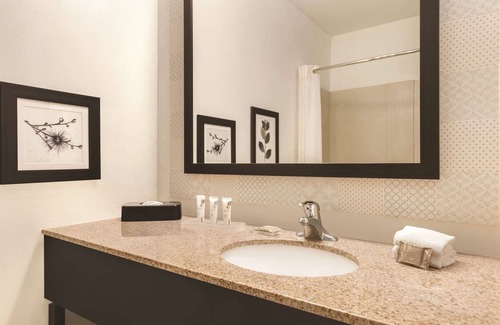 Conyers Hotel | Country Inn & Suites by Radisson, Conyers, GA