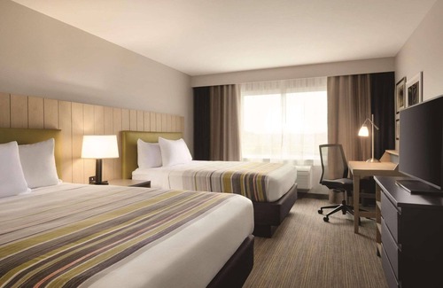 Fort Atkinson Hotel | Country Inn & Suites by Radisson, Ft. Atkinson, WI