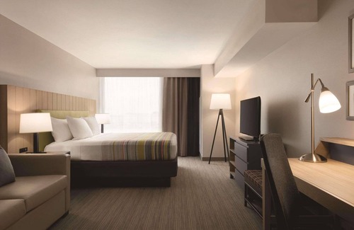 Fort Atkinson Hotel | Country Inn & Suites by Radisson, Ft. Atkinson, WI