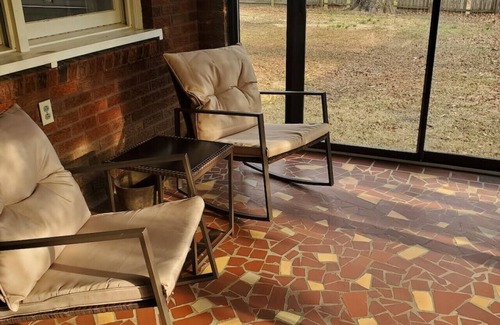 Driver Haus | Country Refuge on 5 acres (3 BR/2BA)