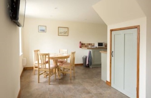 Hopton Haus | Country Views peaceful location in superb setting close to the Norfolk Broads