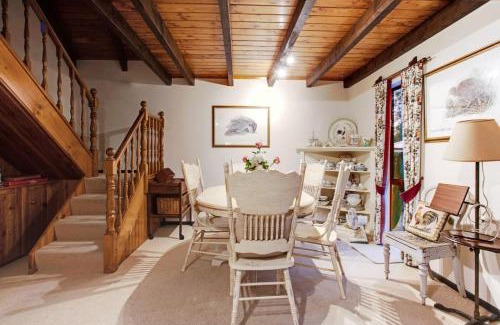 Whitford Haus | Countryside Retreat with On-site Horse Experiences