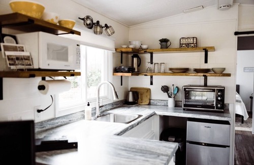 Vandalia Haus | Couples Hideaway, Romantic, Private, Shipshewana close, Nature, Trails, Wildlife