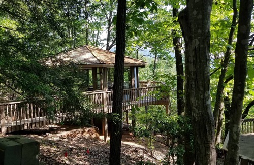 Big Canoe Hütte | Rückzugsort für Paare mit Whirlpool und See- / Bergblick im Big Canoe Luxury Resort