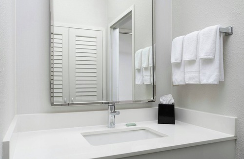 Hoover Hotel | Courtyard by Marriott Birmingham Hoover