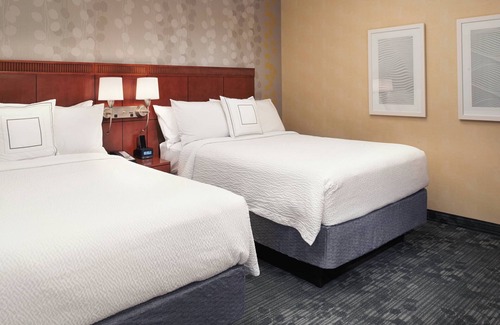 Deerfield Hotel | Courtyard by Marriott Chicago Deerfield