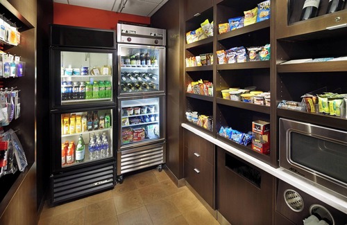 Brighton Hotel | Courtyard by Marriott Detroit Brighton