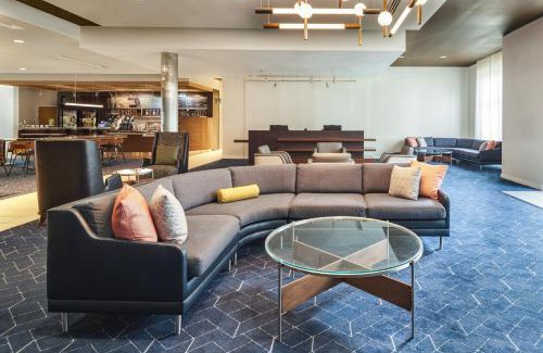 Glassboro Hotel | Courtyard by Marriott Glassboro Rowan University