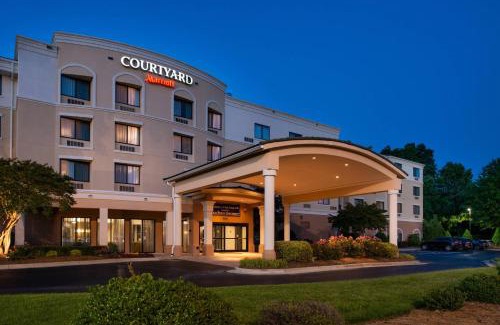 High Point Hotel | Courtyard High Point