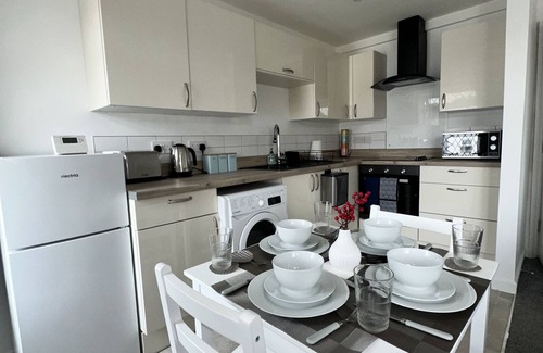 Norwich Wohnung | Blick auf den Hof-Apartment-Modern-Ensuite