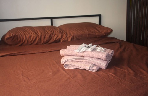 San Dionisio Wohnung | Cozy 1 Bed Studio - Minutes to NAIA and MOA!