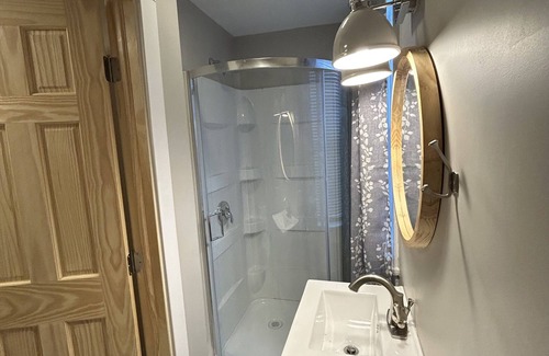 Springfield Wohnung | Cozy 1-bedroom apartment with WiFi, AC, washer/dryer in charming Springfield