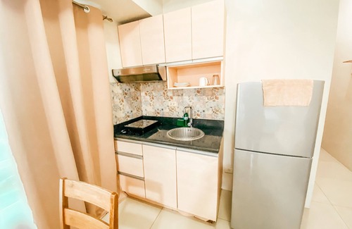 Legazpi Village Eigentumswohnung | Cozy 1-bedroom condo in Makati with Pool, Gym, Sauna, WiFi, AC, and Netflix