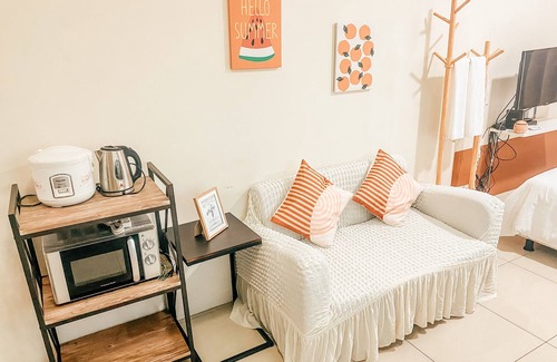 Legazpi Village Eigentumswohnung | Cozy 1-bedroom condo in Makati with Pool, Gym, Sauna, WiFi, AC, and Netflix