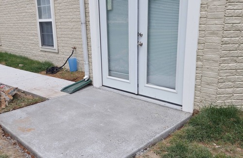 Bowie Haus | Cozy 1-bedroom house in wonderful Bowie with WiFi, fitness room, and close to DC